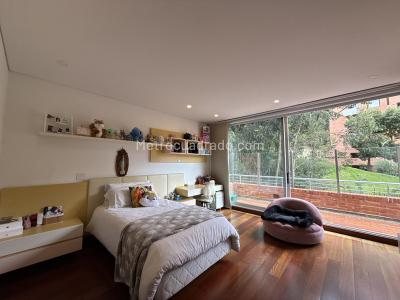 Apartamento de 4 alcobas en arriendo en Bosque De Pinos, Bogotá, 431 m² · foto 17 de 19