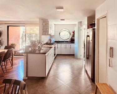 Apartamento de 3 alcobas en venta en Santa Barbara, Bogotá, 187 m² · foto 11 de 20
