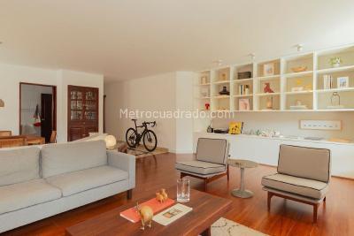 Apartamento en venta en La Carolina, Bogotá · foto 2 de 20