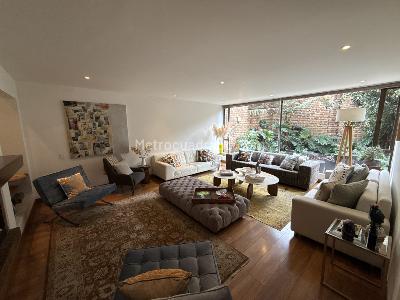 Casa de 3 alcobas en venta en Santa Barbara Oriental, Bogotá, 325 m² · foto 2 de 20