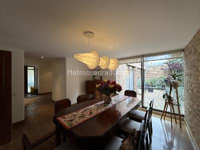 Casa de 3 alcobas en venta en Santa Barbara Oriental, Bogotá, 325 m² · foto 9 de 20