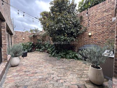 Casa de 3 alcobas en venta en Santa Barbara Oriental, Bogotá, 325 m² · foto 12 de 20