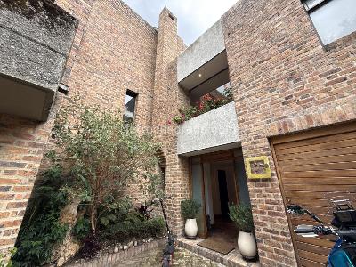 Casa de 3 alcobas en venta en Santa Barbara Oriental, Bogotá, 325 m² · foto 16 de 20