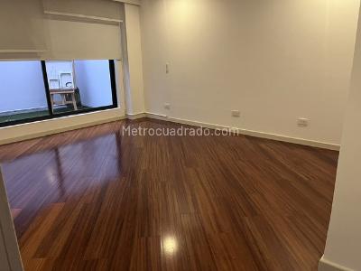 Apartamento de 3 alcobas en venta en Santa Barbara Central, Bogotá, 187 m² · foto 16 de 20