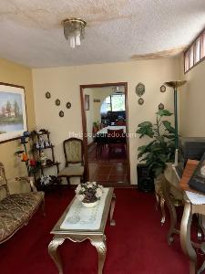 Casa de 5 alcobas en venta en Acacias, Bogotá, 190 m² · foto 2 de 20