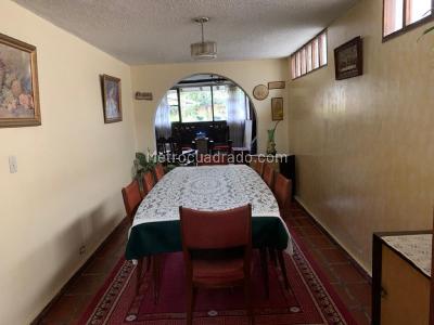 Casa de 5 alcobas en venta en Acacias, Bogotá, 190 m² · foto 3 de 20