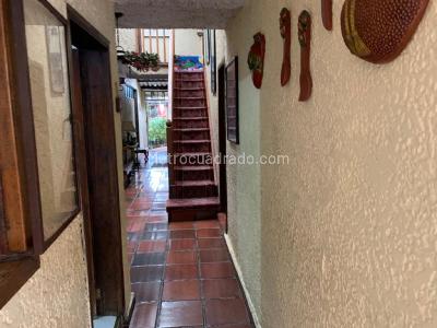 Casa de 5 alcobas en venta en Acacias, Bogotá, 190 m² · foto 11 de 20
