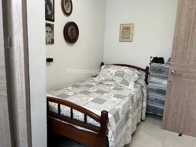 Casa de 5 alcobas en venta en El Peñon, Girardot, 360 m² · foto 15 de 20