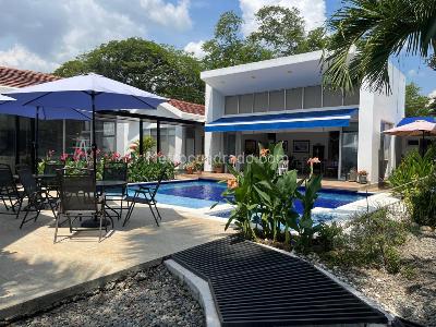 Casa de 5 alcobas en venta en El Peñon, Girardot, 360 m² · foto 19 de 20