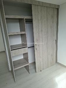 Apartamento de 3 alcobas en venta en San Antonio, Rionegro, 76 m² · foto 12 de 19