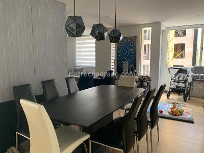 Apartamento en venta en Santa Barbara Central, Bogotá · foto 2 de 14