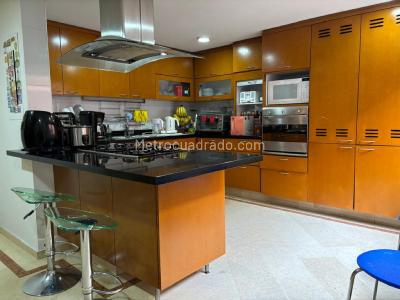 Apartamento de 4 alcobas en venta en Chico Navarra, Bogotá, 325 m² · foto 6 de 20