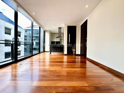 Studio for rent in Los Rosales, Bogotá