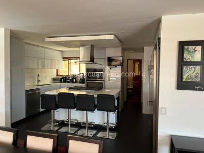 Apartamento de 5 alcobas en arriendo en La Carolina, Bogotá, 370 m² · foto 2 de 20