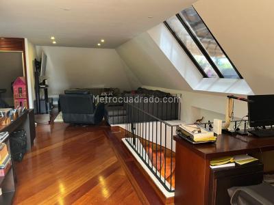 Apartamento de 5 alcobas en arriendo en La Carolina, Bogotá, 370 m² · foto 9 de 20