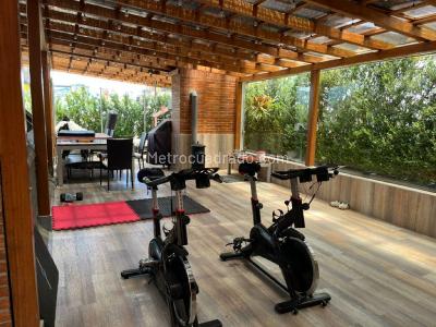 Apartamento de 5 alcobas en arriendo en La Carolina, Bogotá, 370 m² · foto 12 de 20