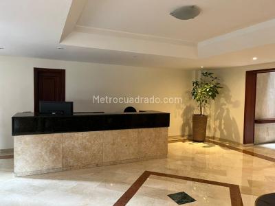 Apartamento de 5 alcobas en arriendo en La Carolina, Bogotá, 370 m² · foto 19 de 20