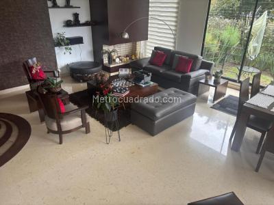 Casa de 4 alcobas en venta en Sotileza, Bogotá, 380 m² · foto 13 de 20