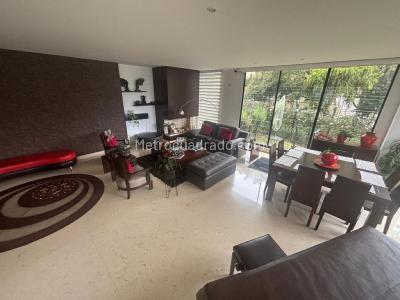 Casa de 4 alcobas en venta en Sotileza, Bogotá, 380 m² · foto 2 de 20