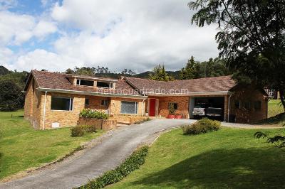 Casa en venta en Vereda El Salitre, La Calera · foto 2 de 15