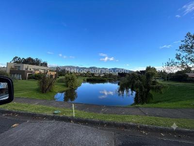 Casa de 3 alcobas en venta en La Calera, La Calera, 193 m² · foto 2 de 18