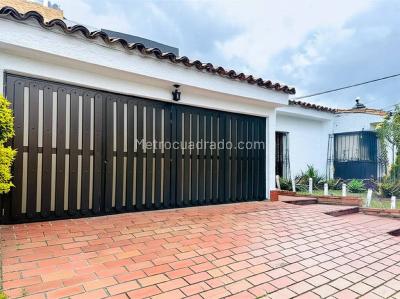 Casa en arriendo en Batan, Bogotá · foto 3 de 20