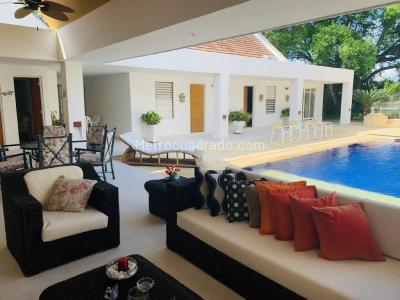 Casa de 4 alcobas en venta en Puerto Peñalisa, Girardot, 361 m² · foto 4 de 18