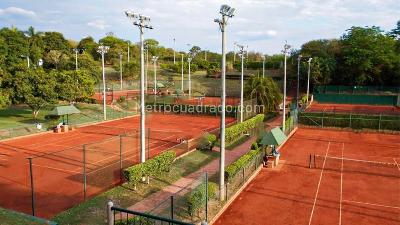 Casa de 4 alcobas en venta en Puerto Peñalisa, Girardot, 361 m² · foto 13 de 18