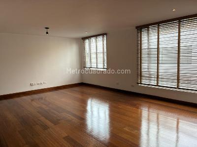 Apartamento en venta en Santa Barbara, Bogotá · foto 2 de 20