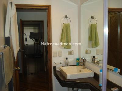 Apartamento de 2 alcobas en venta en Las Acacias, Bogotá, 124 m² · foto 10 de 13
