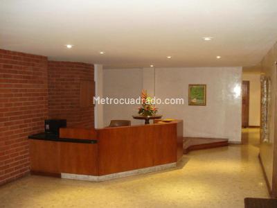 Apartamento de 2 alcobas en venta en Las Acacias, Bogotá, 124 m² · foto 11 de 13