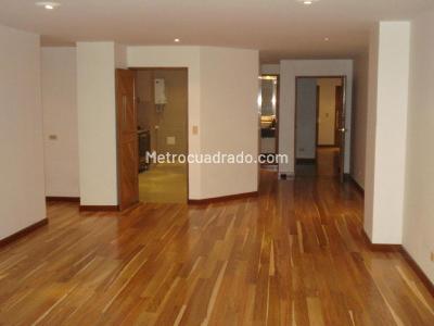 Apartamento de 2 alcobas en venta en Las Acacias, Bogotá, 124 m² · foto 2 de 13