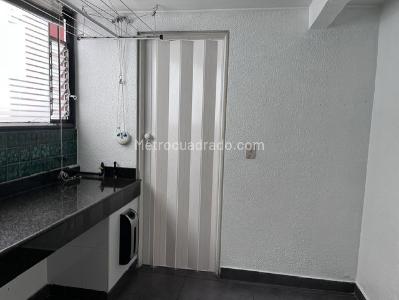 Apartamento de 2 alcobas en arriendo en Santa Barbara Central, Bogotá, 75 m² · foto 6 de 20