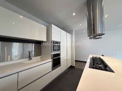 Apartamento de 3 alcobas en arriendo en Antiguo Country, Bogotá, 204 m² · foto 3 de 20