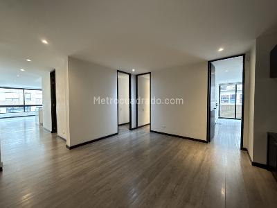 Apartamento de 3 alcobas en arriendo en Antiguo Country, Bogotá, 204 m² · foto 10 de 20