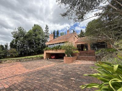 Casa de 4 alcobas en arriendo en Sindamanoy, Chía, 600 m² · foto 3 de 20