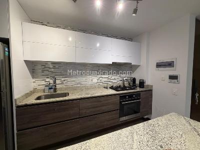 Apartaestudio en arriendo en Chico Navarra, Bogotá, 50 m² · foto 10 de 16