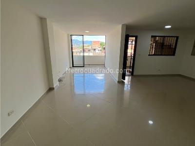 Apartamento de 4 alcobas en venta en Cabañas, Bello, 120 m² · foto 8 de 18