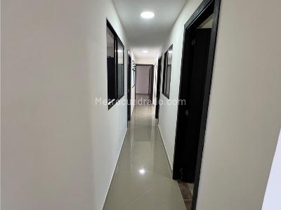 Apartamento de 4 alcobas en venta en Cabañas, Bello, 120 m² · foto 11 de 18