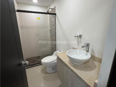 Apartamento de 4 alcobas en venta en Cabañas, Bello, 120 m² · foto 15 de 18