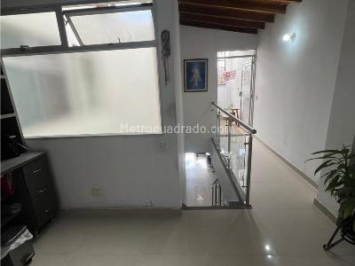 Apartamento de 3 alcobas en venta en Mayorca, Sabaneta, 112 m² · foto 5 de 20