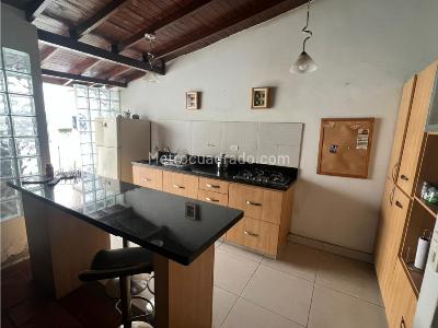 Casa de 5 alcobas en venta en Ciudadela Del Norte, Bello, 180 m² · foto 2 de 18