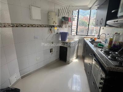 Apartamento de 3 alcobas en venta en La Aldea, Bello, 85 m² · foto 2 de 13