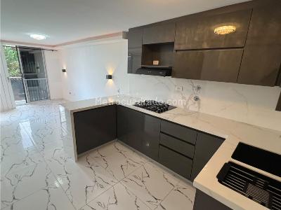 Casa de 3 alcobas en venta en Robledo Pajarito, Medellín, 120 m² · foto 3 de 20