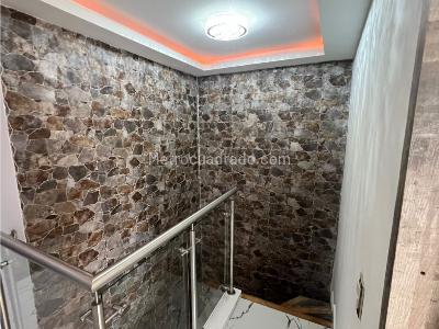 Casa de 3 alcobas en venta en Robledo Pajarito, Medellín, 120 m² · foto 7 de 20