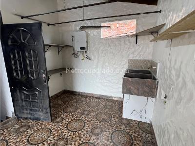 Casa de 3 alcobas en venta en Robledo Pajarito, Medellín, 120 m² · foto 18 de 20