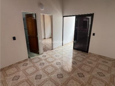 Apartamento de 2 alcobas en venta en Barrio Nuevo, Bello, 76 m² · foto 6 de 18