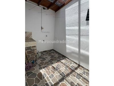 Apartamento de 2 alcobas en venta en Barrio Nuevo, Bello, 76 m² · foto 8 de 18