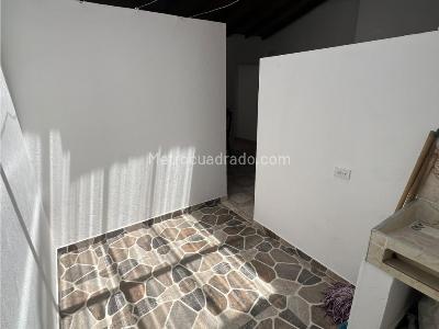 Apartamento de 2 alcobas en venta en Barrio Nuevo, Bello, 76 m² · foto 9 de 18