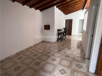 Apartamento de 2 alcobas en venta en Barrio Nuevo, Bello, 76 m² · foto 12 de 18
